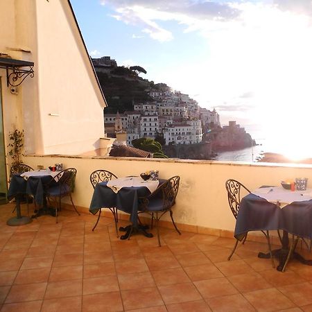 Hotel Croce Di Amalfi Exterior photo