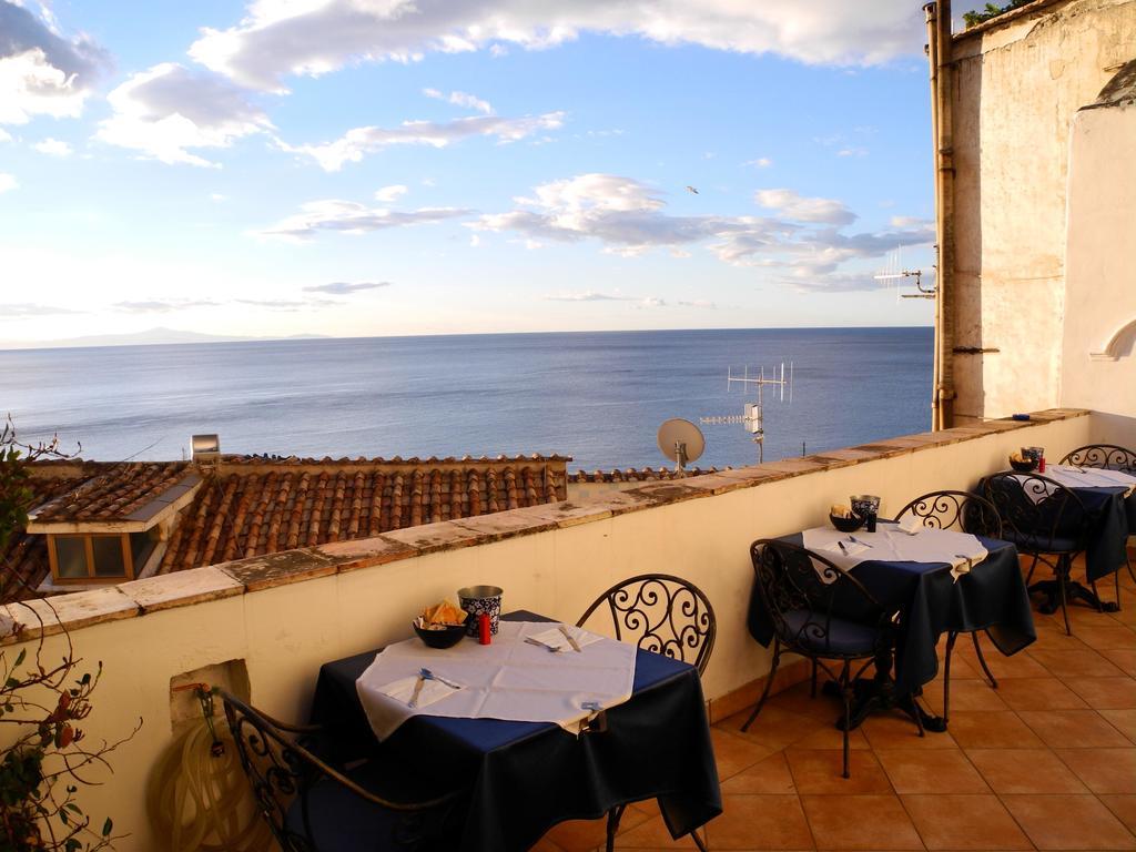 Hotel Croce Di Amalfi Exterior photo