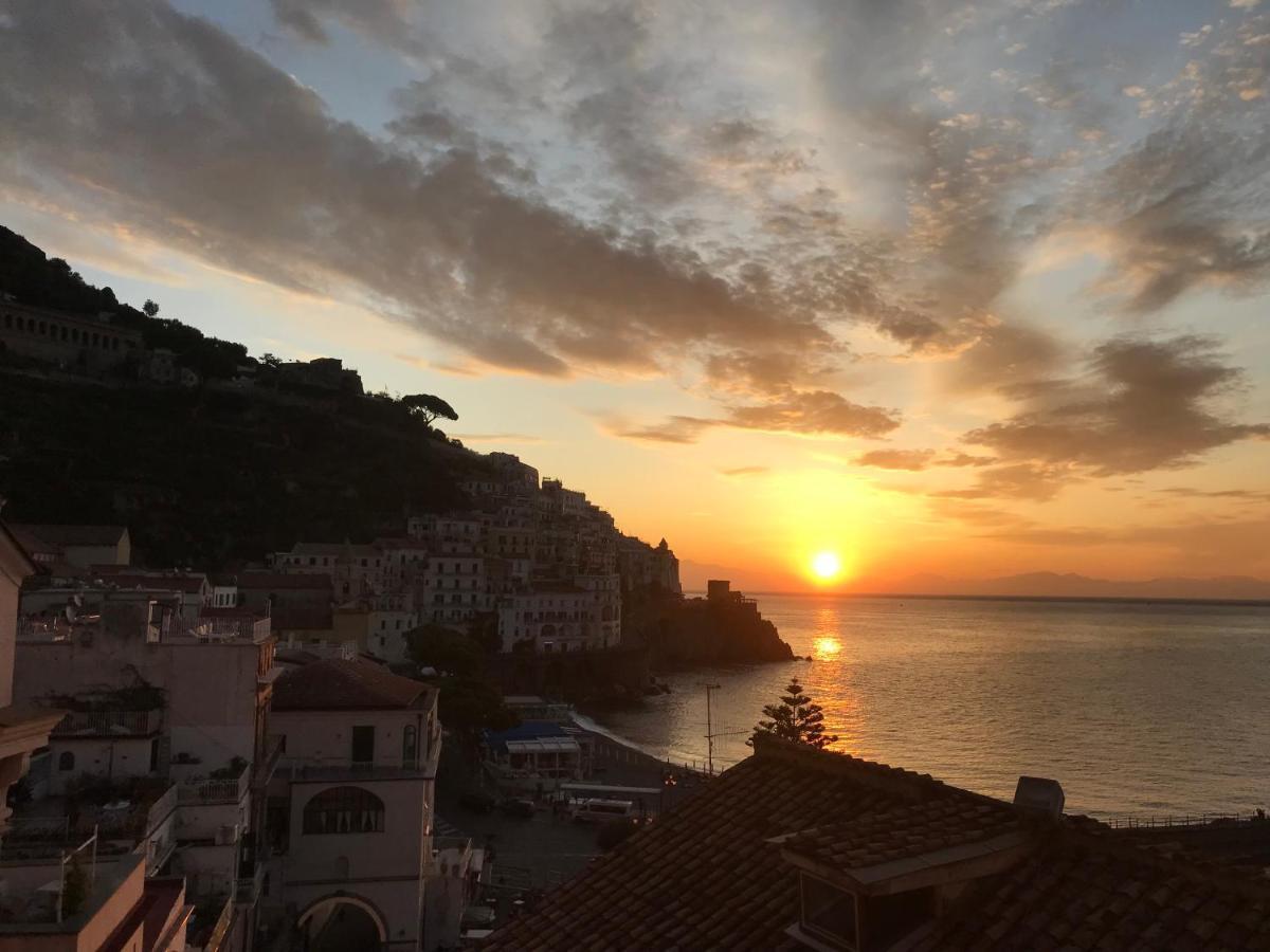 Hotel Croce Di Amalfi Exterior photo